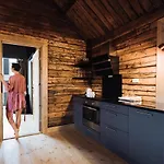 Solsiden Brygge Rorbuer 3*