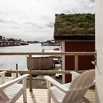 Solsiden Brygge Rorbuer 3*