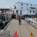 Solsiden Brygge Rorbuer 3*