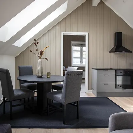 Solsiden Brygge Rorbuer Hotel Ballstad