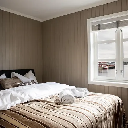 Hotel Solsiden Brygge Rorbuer Ballstad