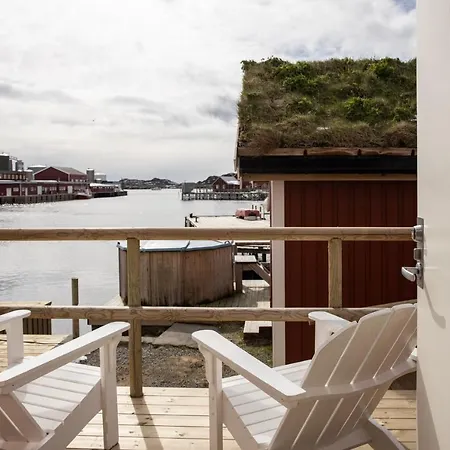 Solsiden Brygge Rorbuer 3*