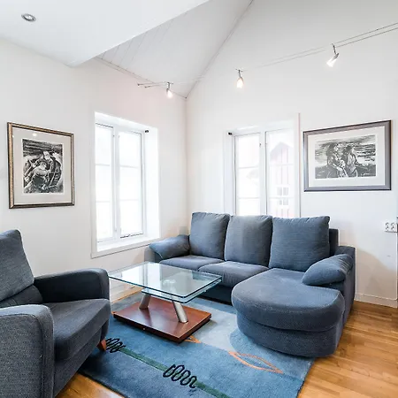 Solsiden Brygge Rorbuer Hotell Ballstad