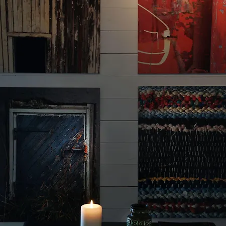 Solsiden Brygge Rorbuer Hotell 3*