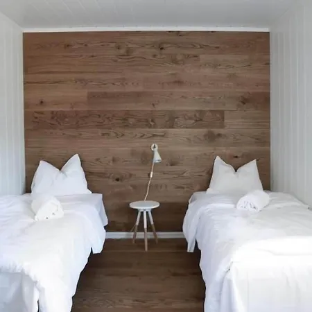 Solsiden Brygge Rorbuer 3*