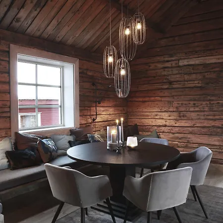 Hotell Solsiden Brygge Rorbuer 3*