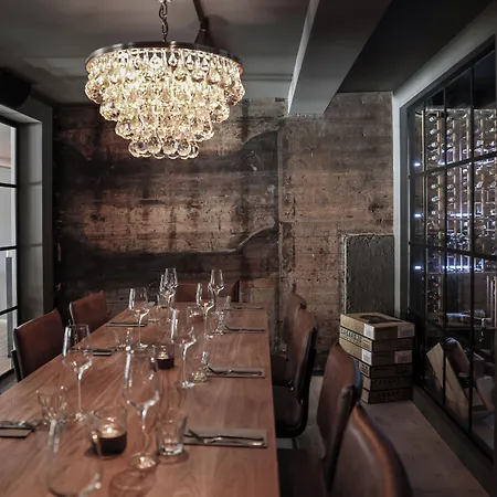 Solsiden Brygge Rorbuer 3*