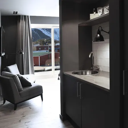 Solsiden Brygge Rorbuer 3* בלסטאד
