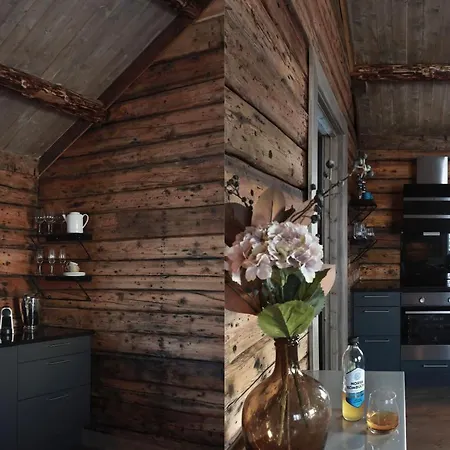 Solsiden Brygge Rorbuer Hotell Ballstad