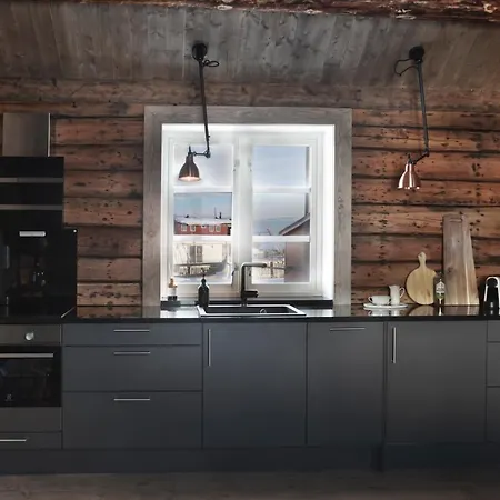 Solsiden Brygge Rorbuer Hotel Ballstad