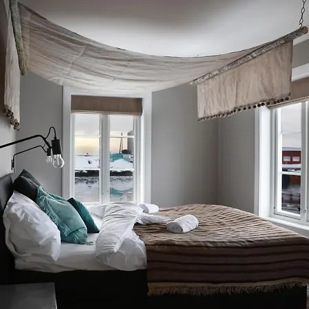 Hotel Solsiden Brygge Rorbuer Ballstad