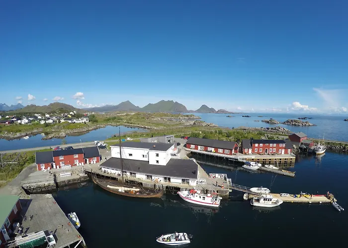 Solsiden Brygge Rorbuer Hotell 3*