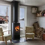 Solsiden Brygge Rorbuer Hotell 3*