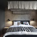 Solsiden Brygge Rorbuer 3*