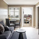 Solsiden Brygge Rorbuer 3*