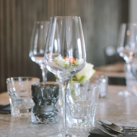 Hotell Solsiden Brygge Rorbuer 3*